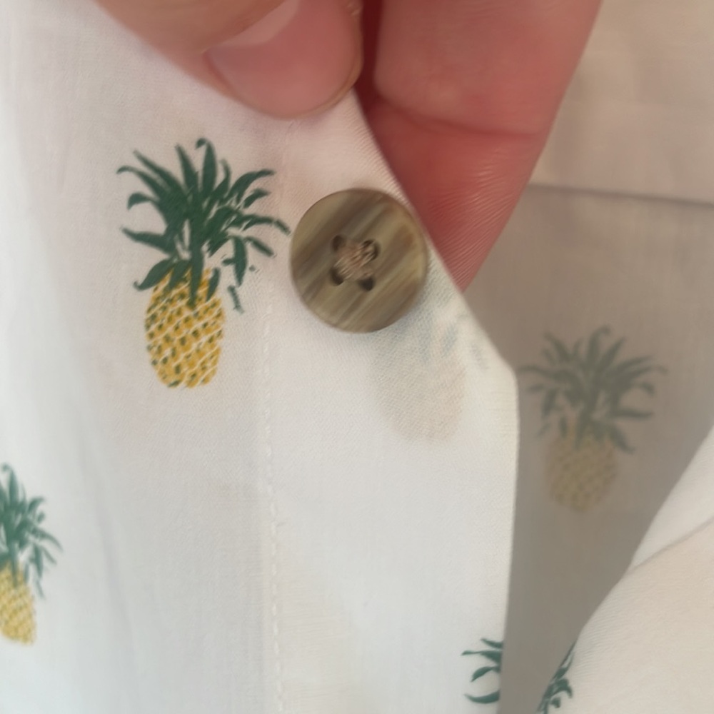 NWT HAVANERA Button Down pineapple Top! Large NWT - image 8